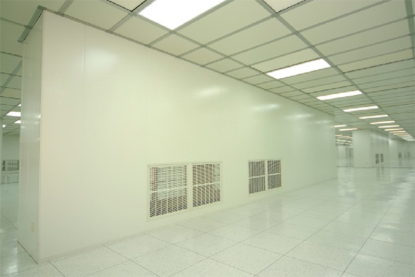 Electronic-Cleanroom-in-Canada-1
